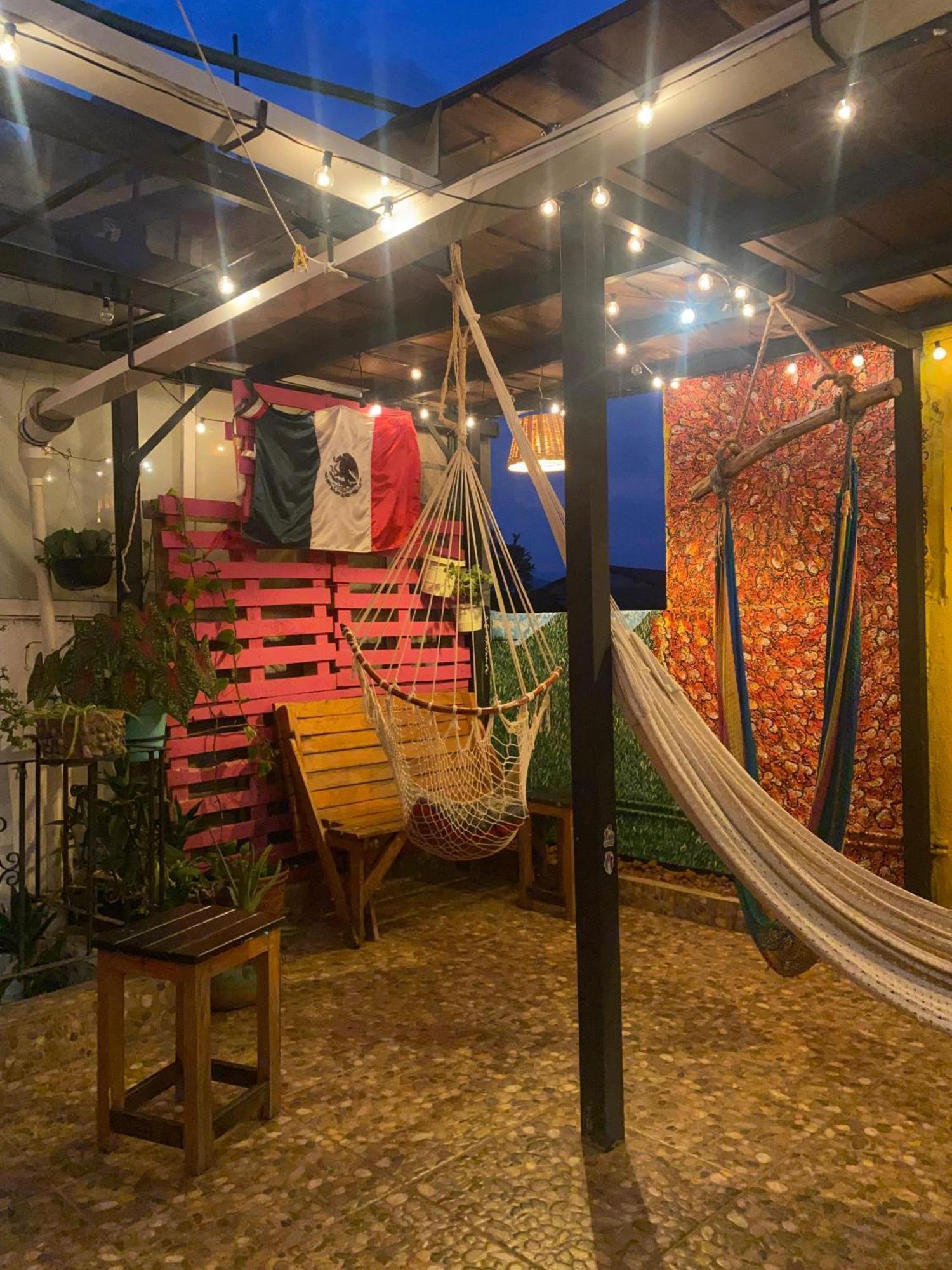 Hostal El Alebrije Valle de Bravo Exterior foto